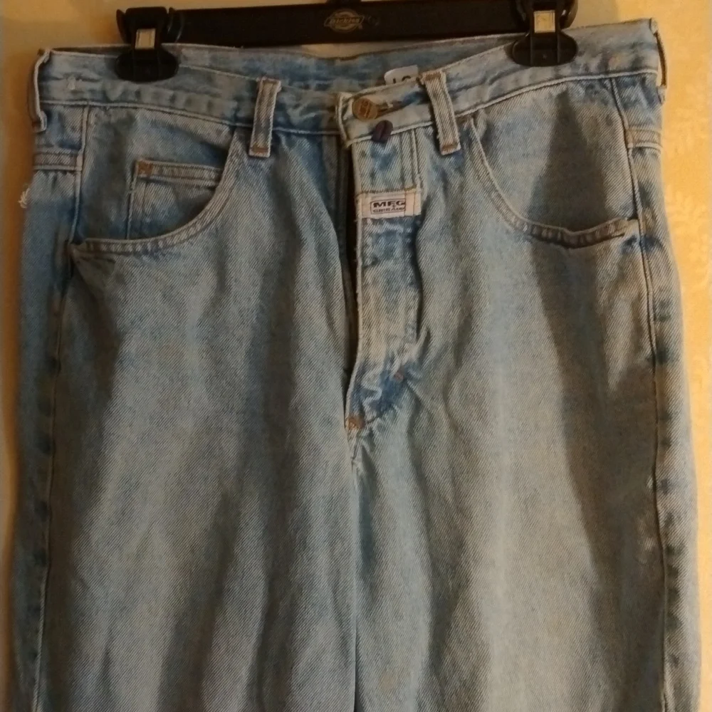 MFG Girbaud size 31 retro/ vintage size 31 jeans. Great fit and style.